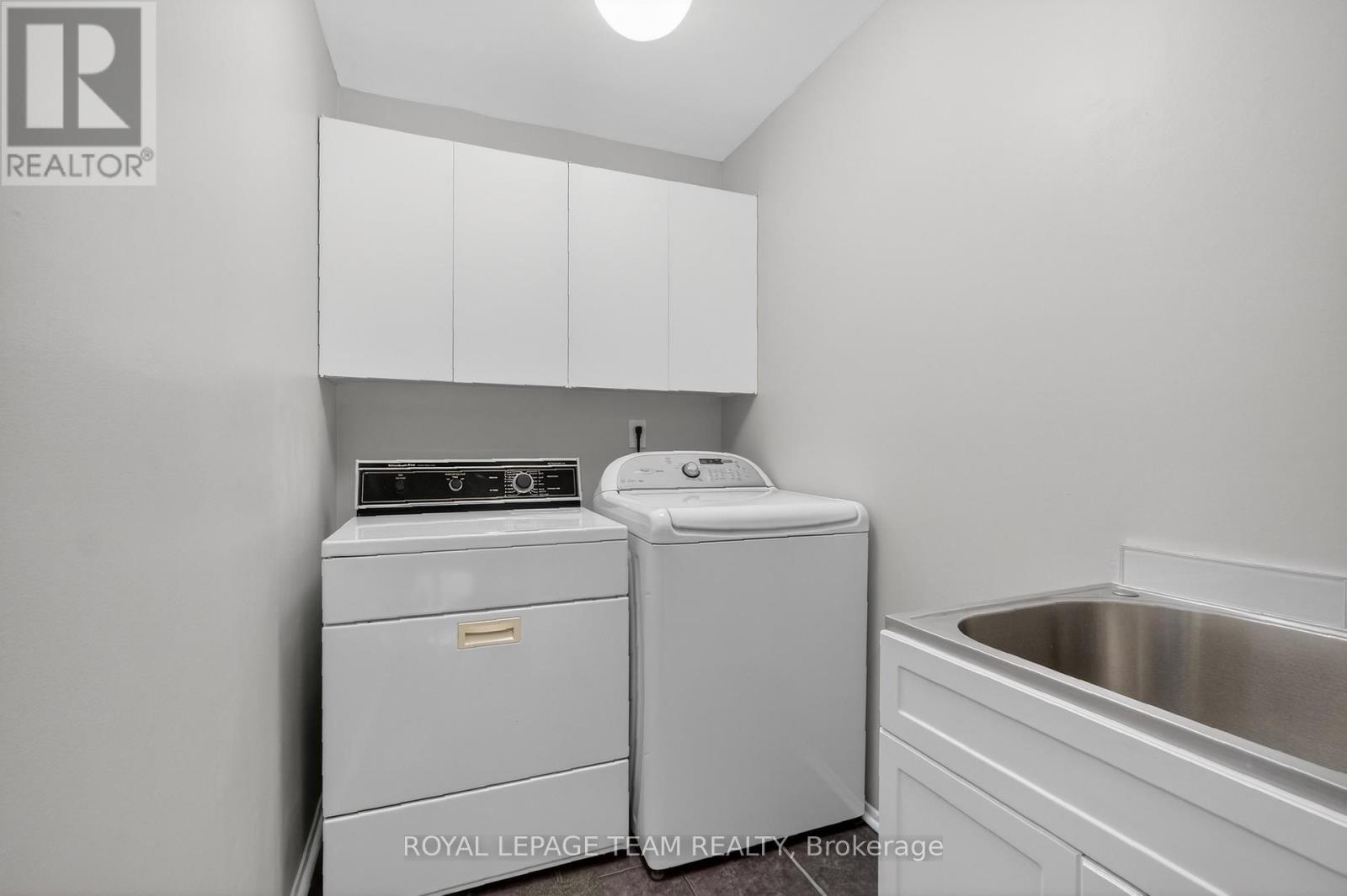 28 Tiffany Crescent, Ottawa, Ontario  K2K 1W2 - Photo 31 - X12821496