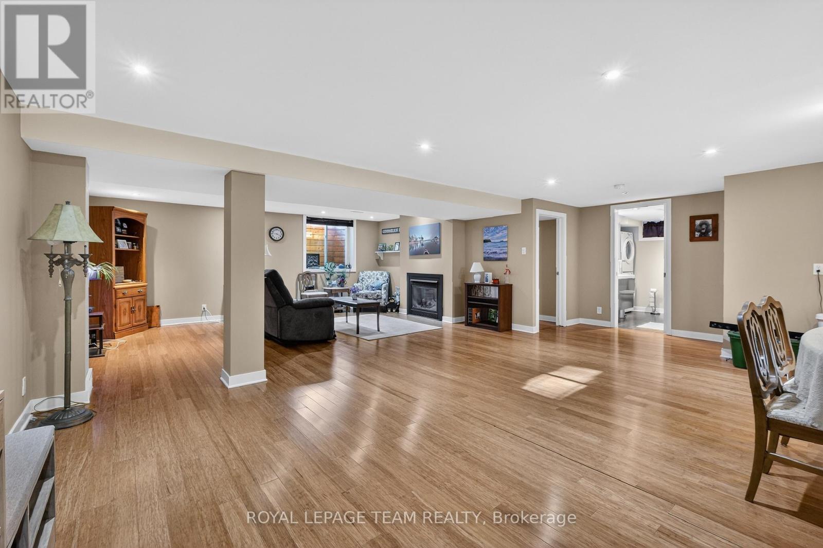 28 Tiffany Crescent, Ottawa, Ontario  K2K 1W2 - Photo 32 - X12821496