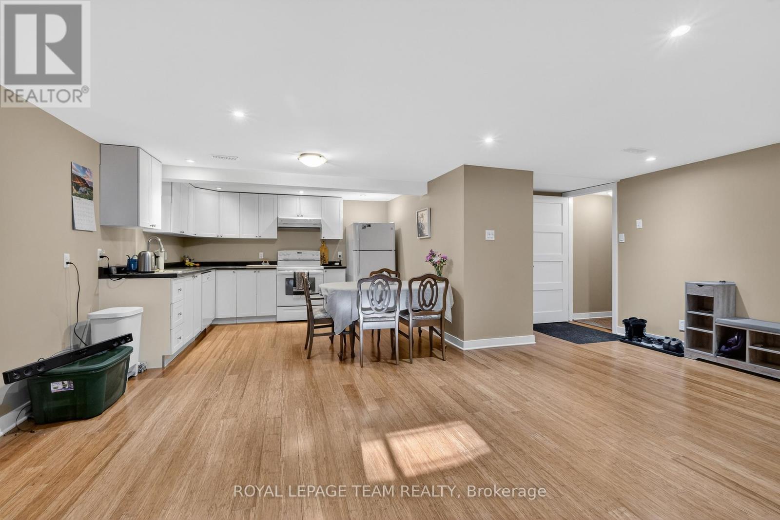 28 Tiffany Crescent, Ottawa, Ontario  K2K 1W2 - Photo 34 - X12821496