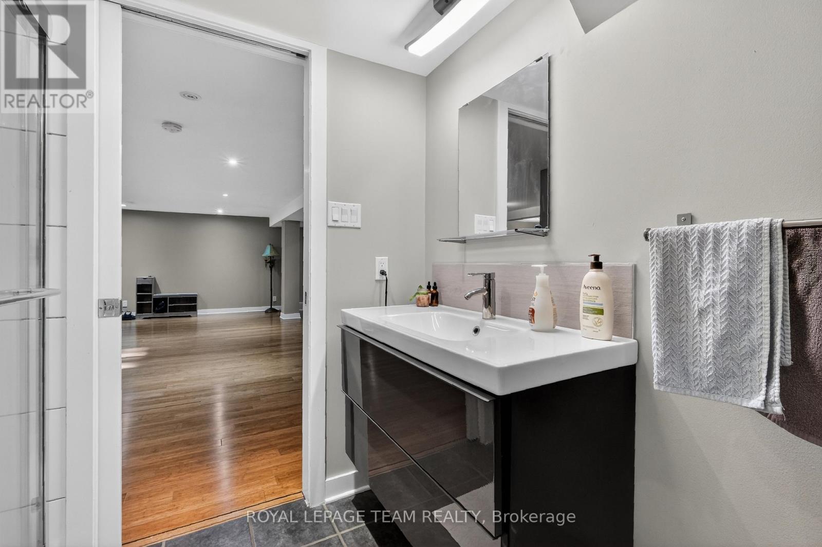 28 Tiffany Crescent, Ottawa, Ontario  K2K 1W2 - Photo 43 - X12821496