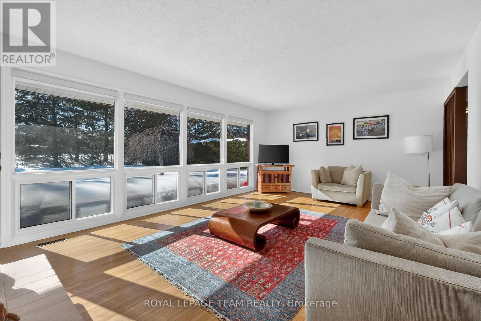 28 Tiffany Crescent, Ottawa, Ontario  K2K 1W2 - Photo 8 - X12821496