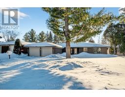 28 TIFFANY CRESCENT, Ottawa, Ontario