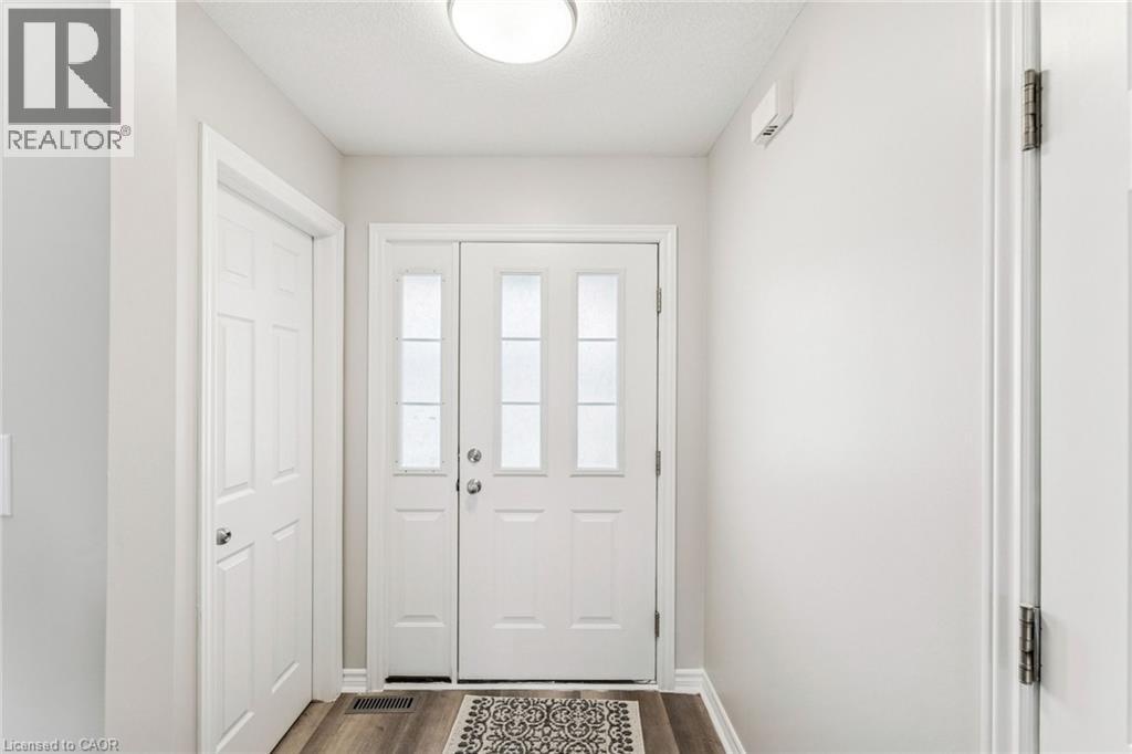 81 Penhale Avenue, St. Thomas, Ontario  N5R 6M3 - Photo 6 - 40807866