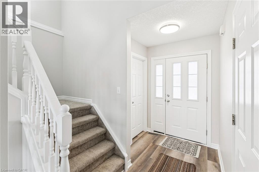 81 Penhale Avenue, St. Thomas, Ontario  N5R 6M3 - Photo 7 - 40807866