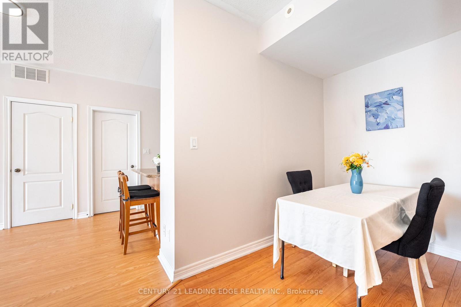 202 - 65 Cranborne Avenue, Toronto, Ontario  M4A 2Y5 - Photo 16 - C12821490
