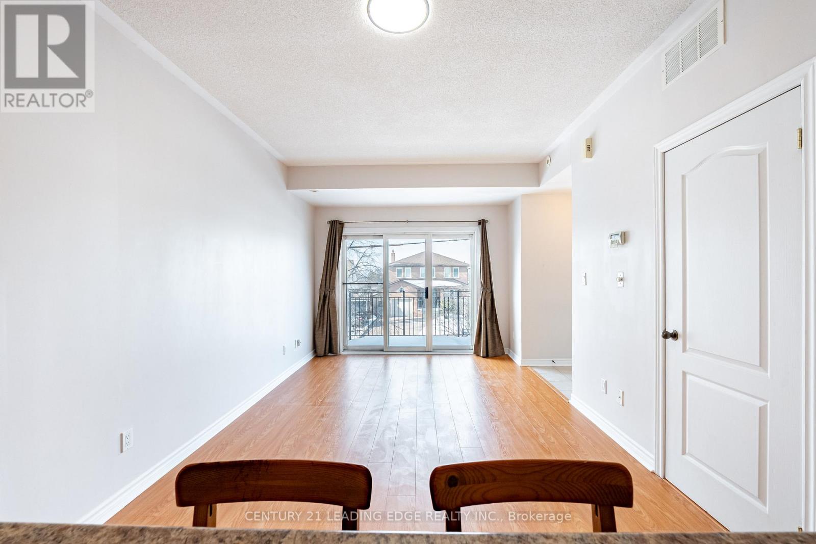 202 - 65 Cranborne Avenue, Toronto, Ontario  M4A 2Y5 - Photo 8 - C12821490