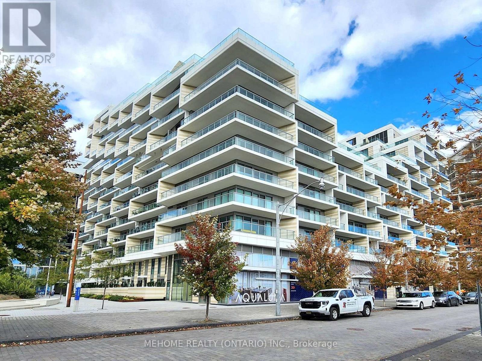 322 - 118 MERCHANTS' WHARF AVENUE, Toronto, Ontario