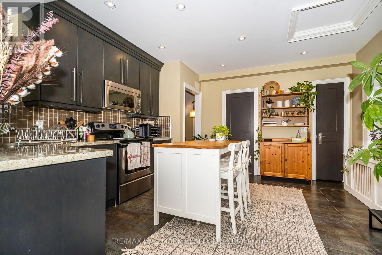 3rd Floor - 151 Rusholme Road, Toronto, Ontario  M6H 2Y6 - Photo 19 - C12821504