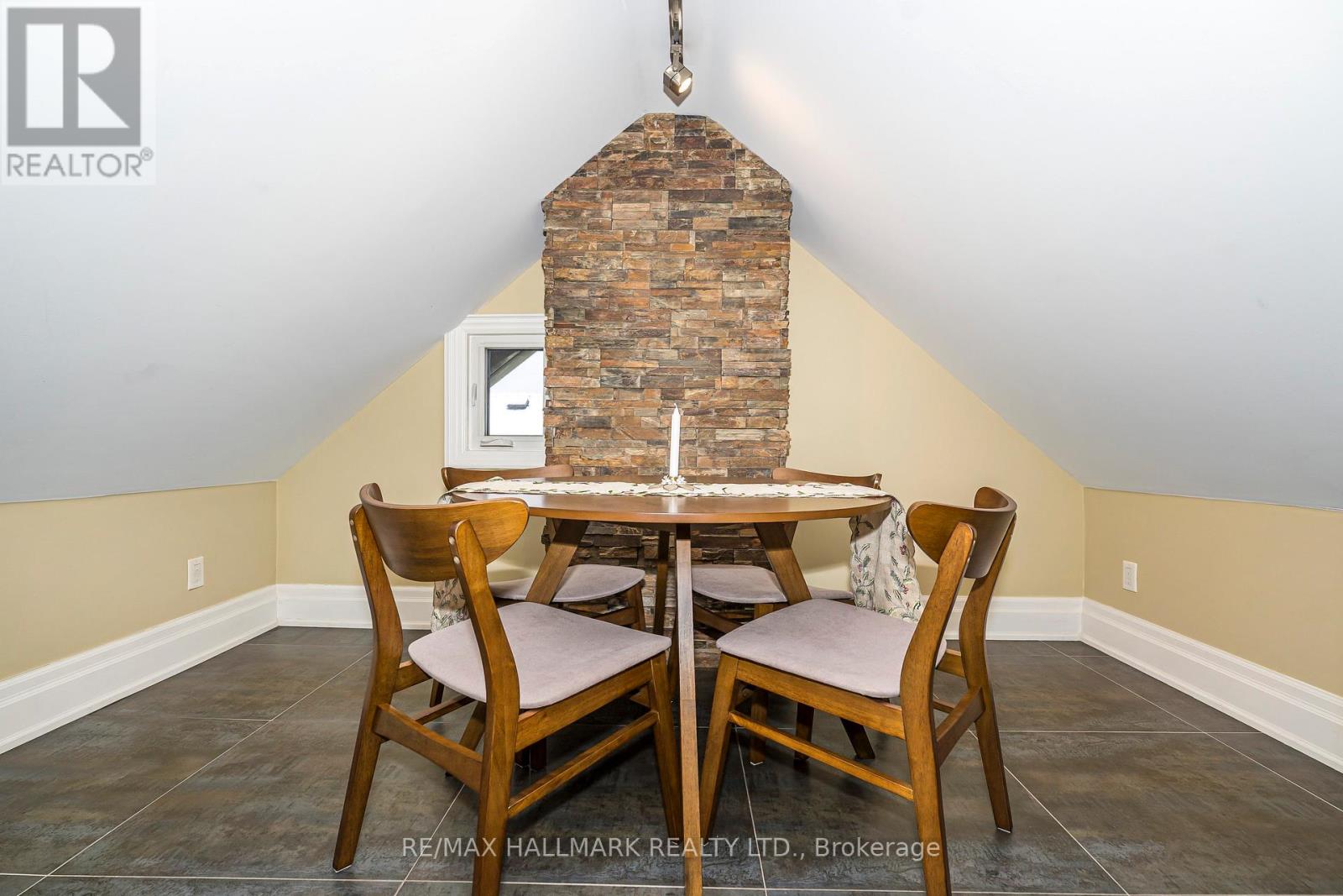 3rd Floor - 151 Rusholme Road, Toronto, Ontario  M6H 2Y6 - Photo 23 - C12821504