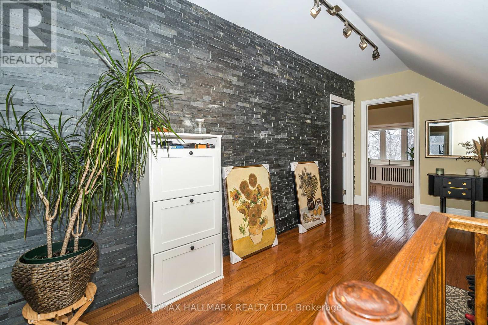 3rd Floor - 151 Rusholme Road, Toronto, Ontario  M6H 2Y6 - Photo 4 - C12821504