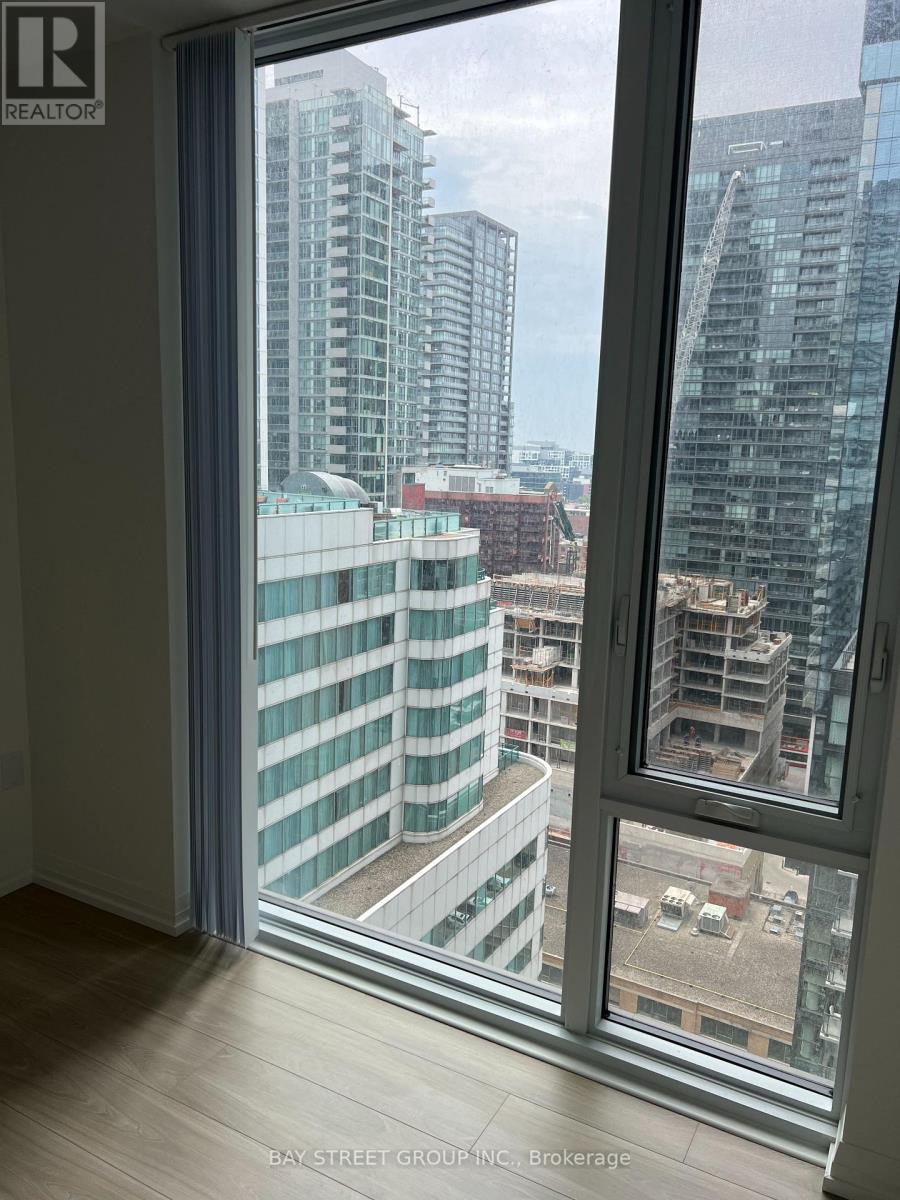 2112 - 8 Widmer Street, Toronto, Ontario  M5V 0W6 - Photo 9 - C12821508