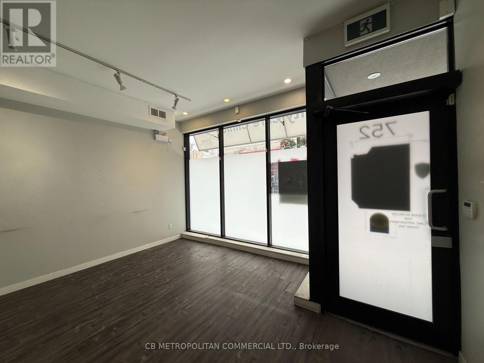 752 Danforth Avenue, Toronto, Ontario  M4J 1L5 - Photo 4 - E12821512