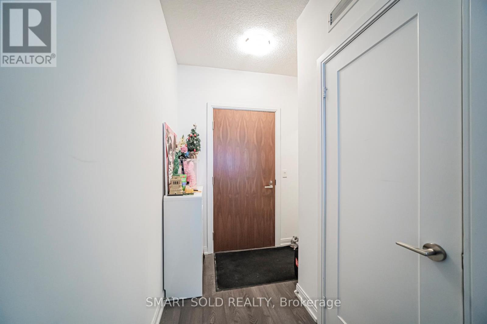 2918 - 275 Village Green Square, Toronto, Ontario  M1S 0L8 - Photo 7 - E12821516