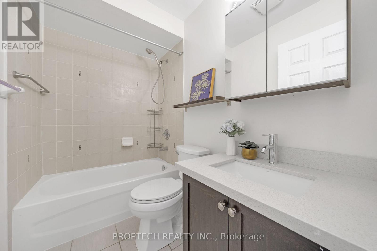 38 Beehive Lane, Markham, Ontario  L6E 0K6 - Photo 12 - N12821524