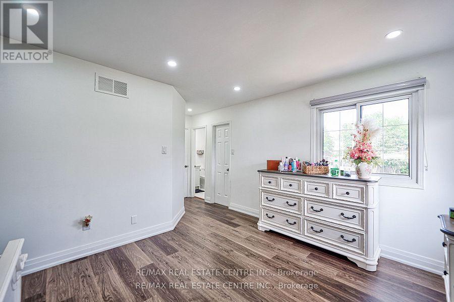 6202 Tenth Line W, Mississauga, Ontario  L5N 5T2 - Photo 25 - W12821480