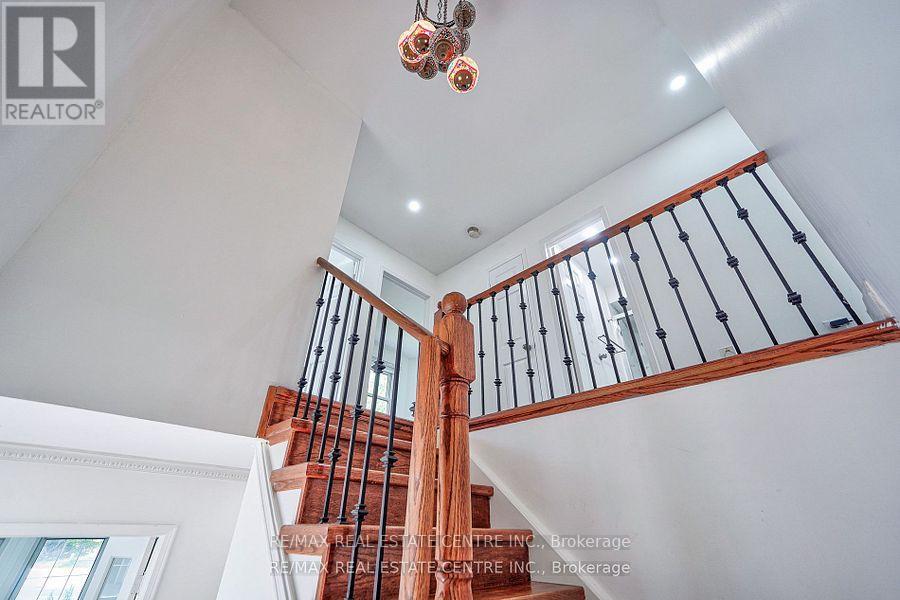 6202 Tenth Line W, Mississauga, Ontario  L5N 5T2 - Photo 26 - W12821480