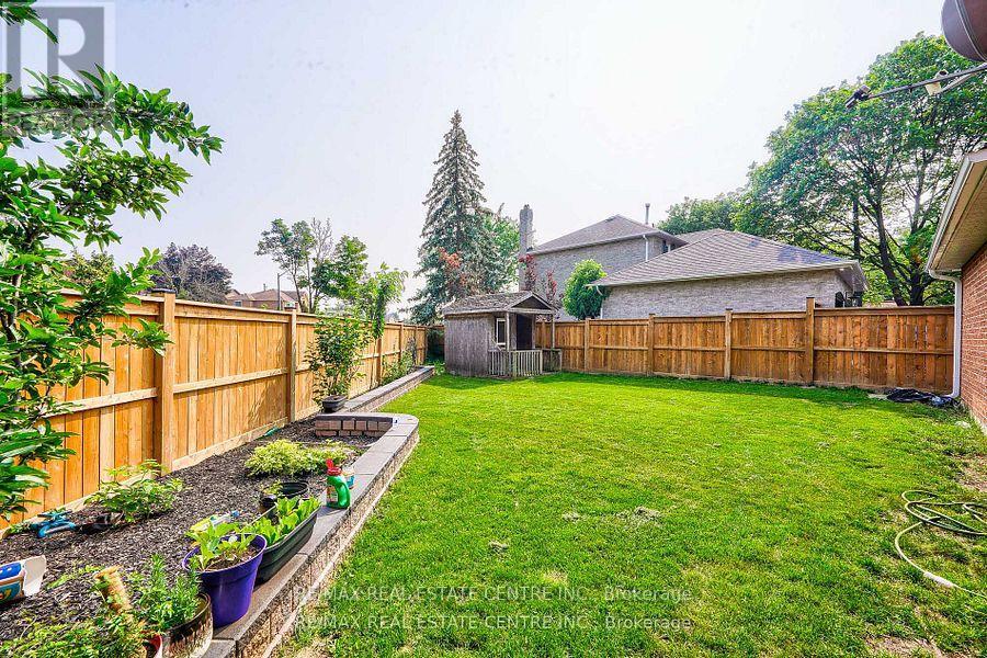 6202 Tenth Line W, Mississauga, Ontario  L5N 5T2 - Photo 35 - W12821480
