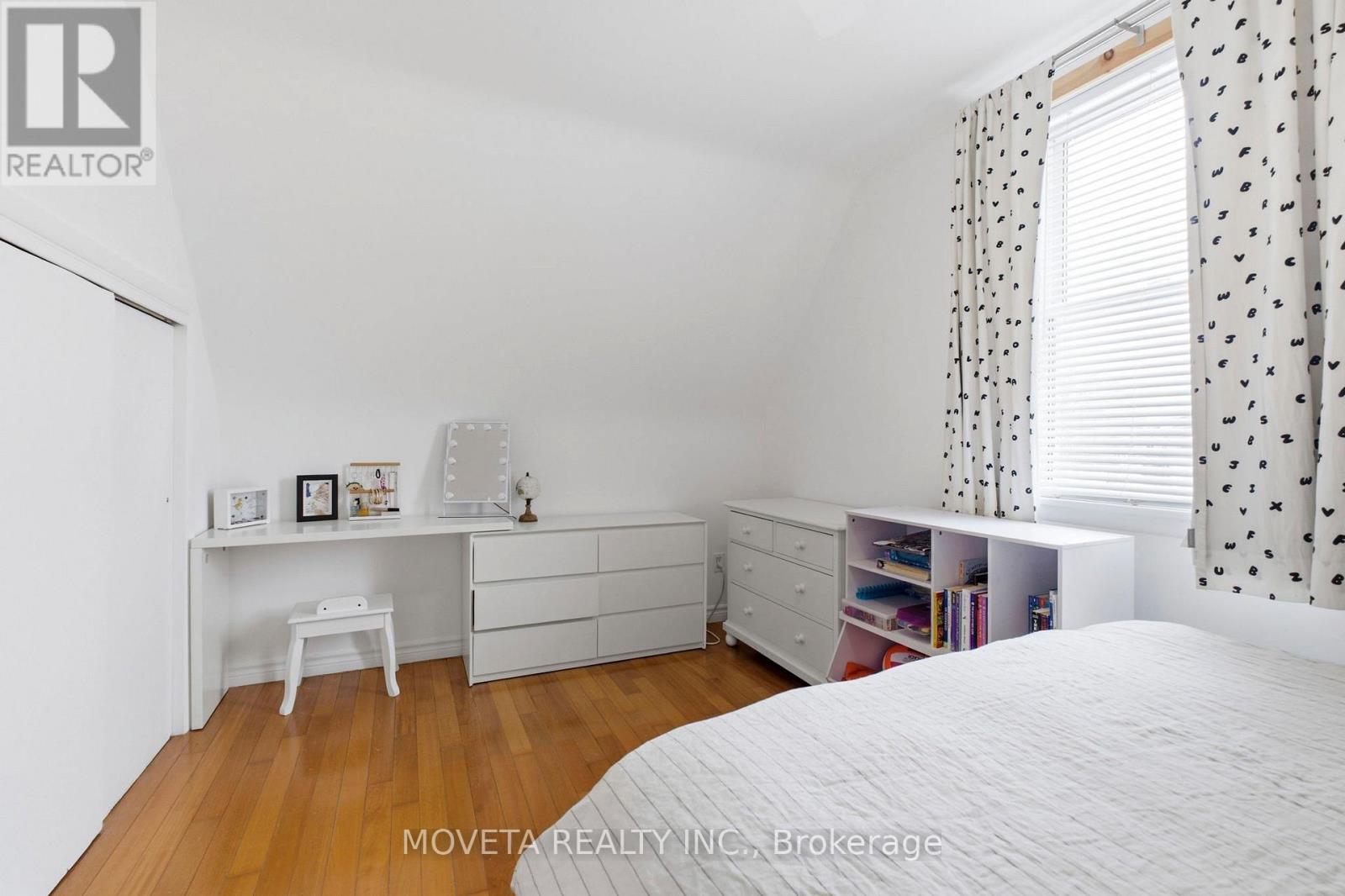 438 Silverthorn Avenue, Toronto, Ontario  M6M 3H5 - Photo 21 - W12821484