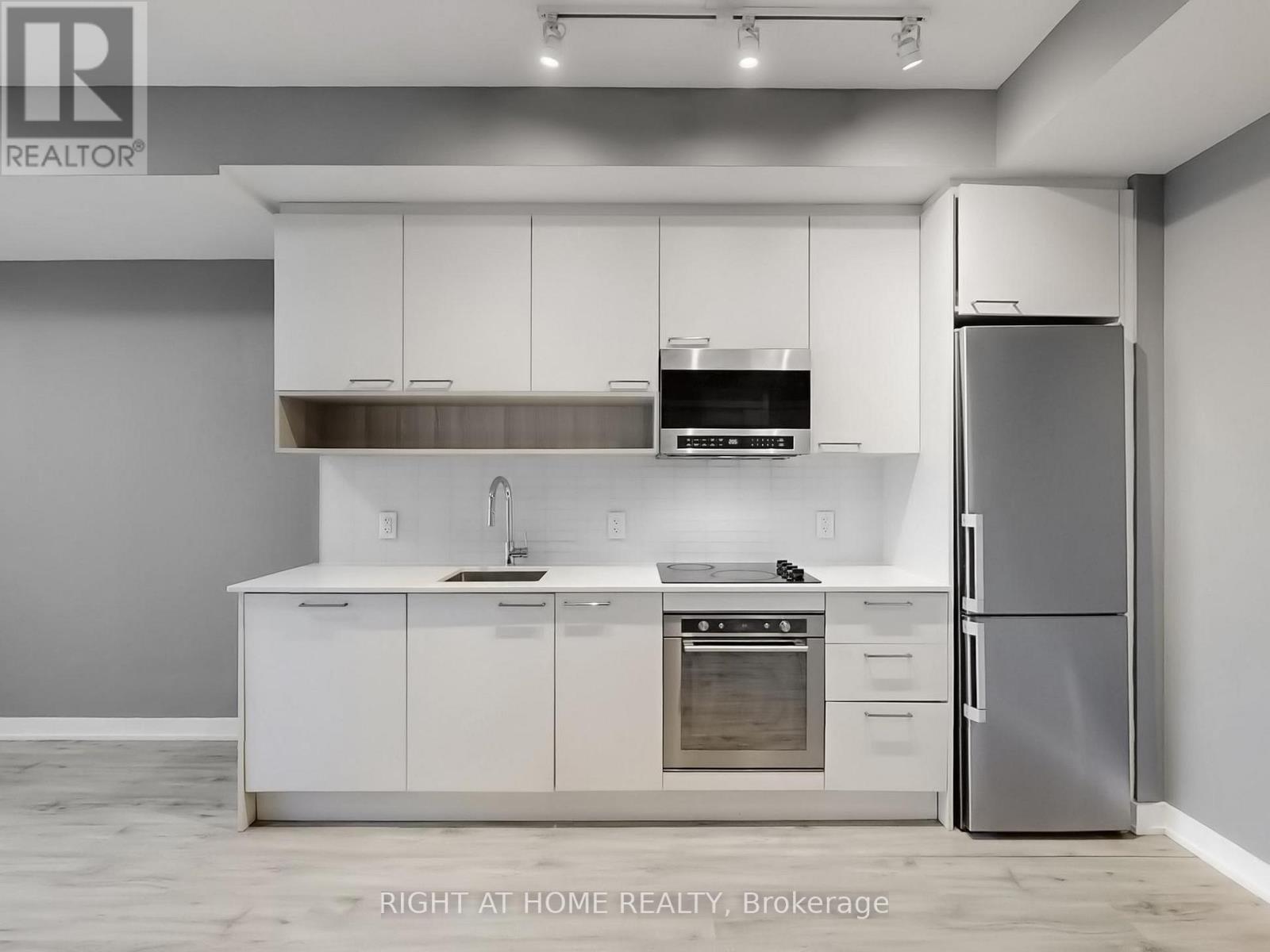 201 - 3005 Pine Glen Road, Oakville, Ontario  L6M 5P5 - Photo 15 - W12821502