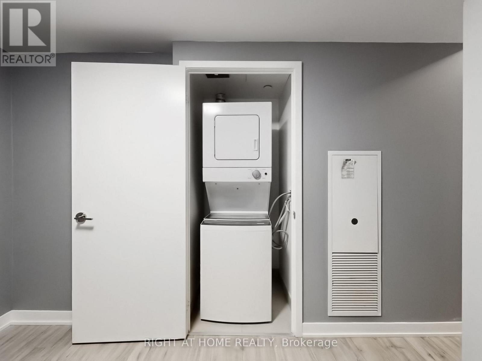 201 - 3005 Pine Glen Road, Oakville, Ontario  L6M 5P5 - Photo 27 - W12821502