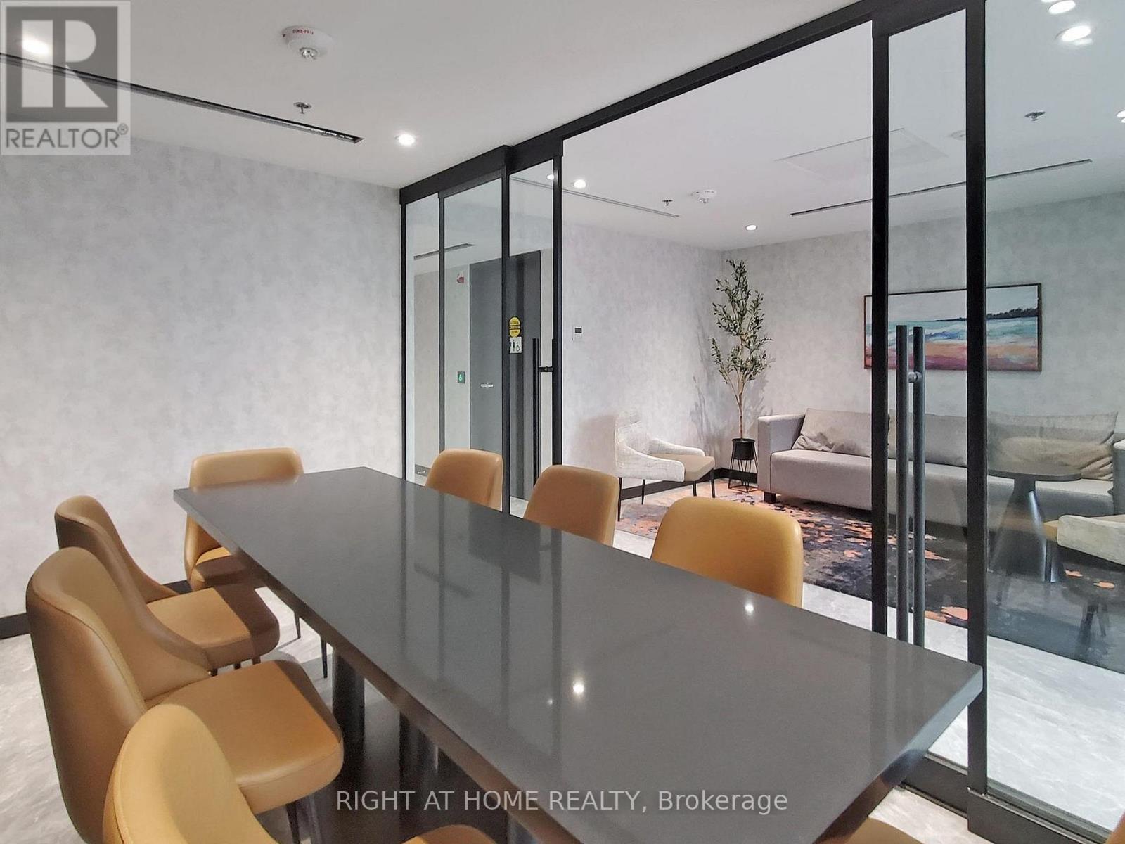 201 - 3005 Pine Glen Road, Oakville, Ontario  L6M 5P5 - Photo 45 - W12821502