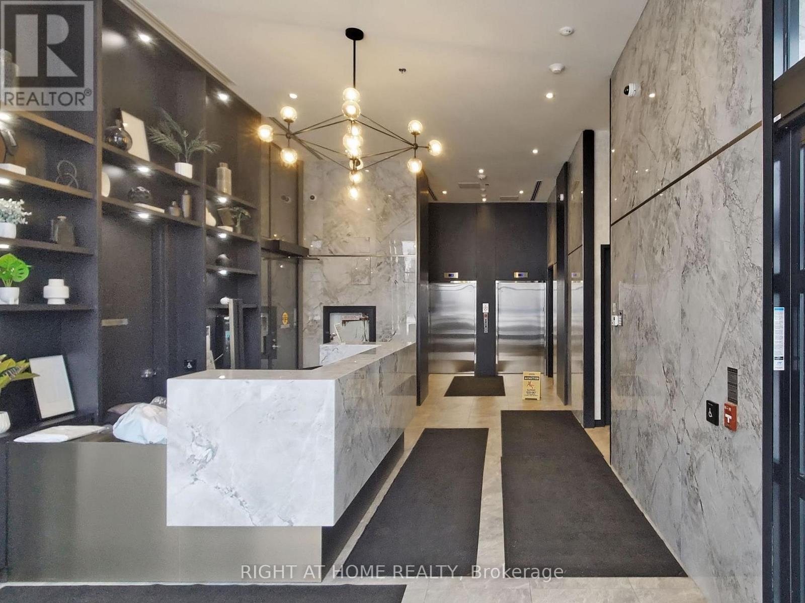 201 - 3005 Pine Glen Road, Oakville, Ontario  L6M 5P5 - Photo 7 - W12821502