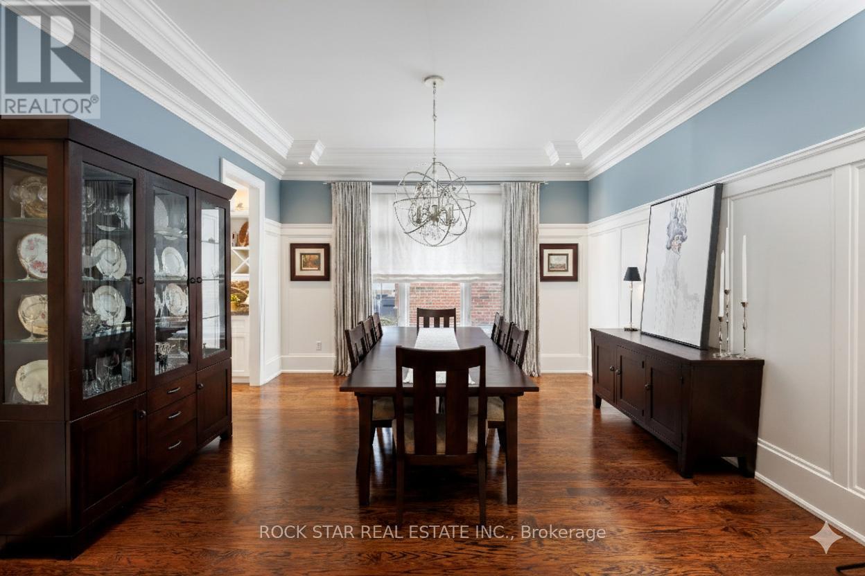 28 Highland Road, Oakville, Ontario  L6K 1S7 - Photo 10 - W12821506