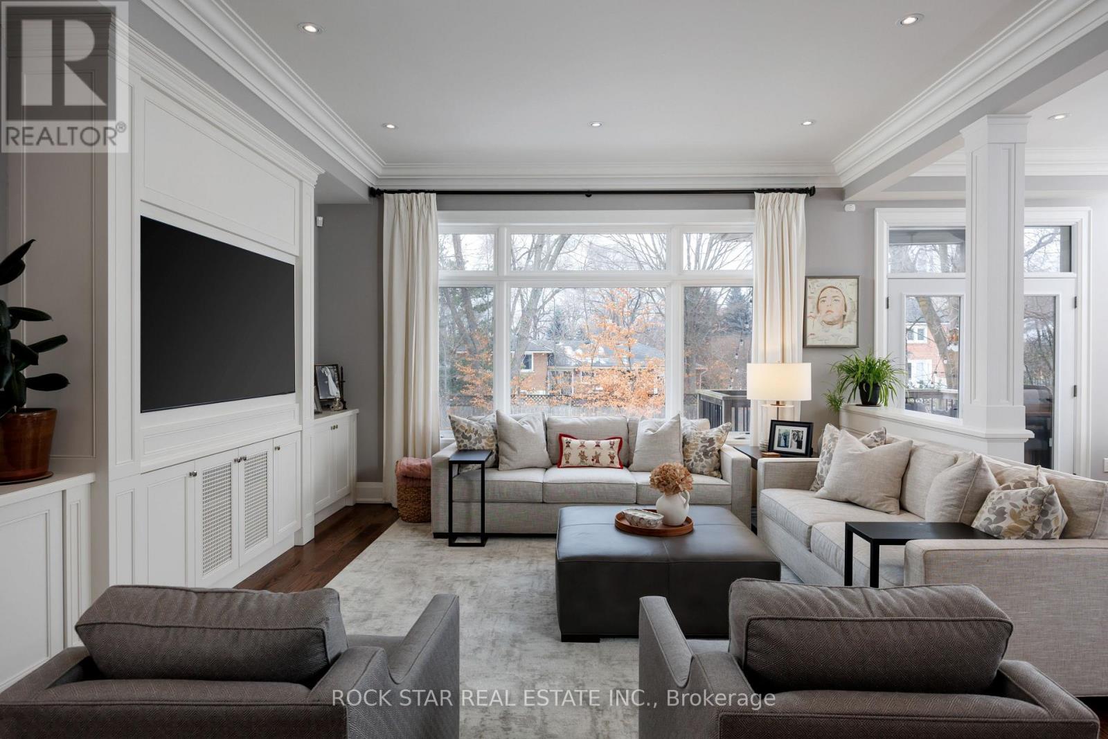 28 Highland Road, Oakville, Ontario  L6K 1S7 - Photo 17 - W12821506