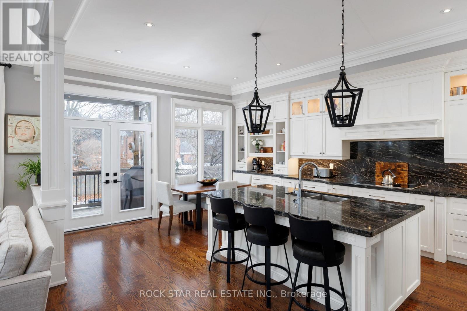 28 Highland Road, Oakville, Ontario  L6K 1S7 - Photo 18 - W12821506