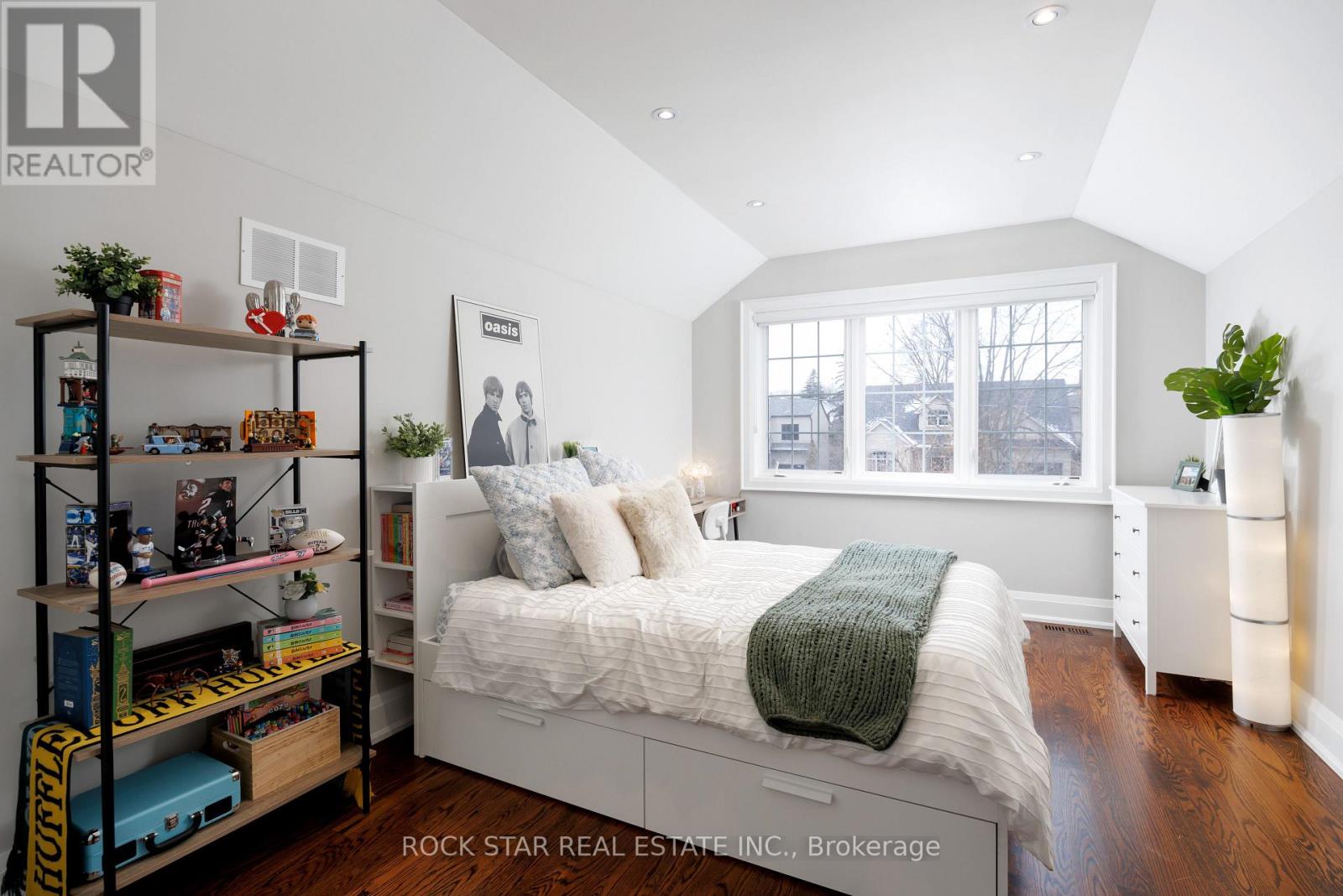 28 Highland Road, Oakville, Ontario  L6K 1S7 - Photo 42 - W12821506