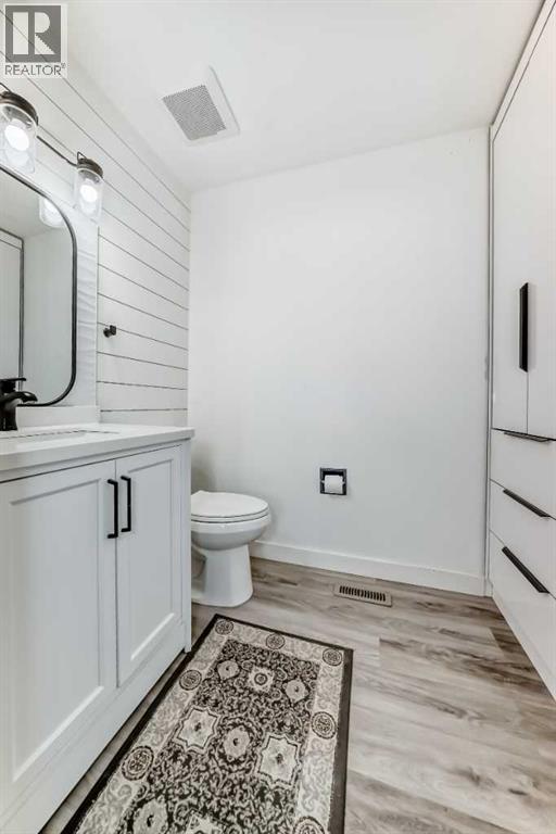 216 Pinecrest Crescent Ne, Calgary, Alberta  T1Y 1K9 - Photo 16 - A2281538