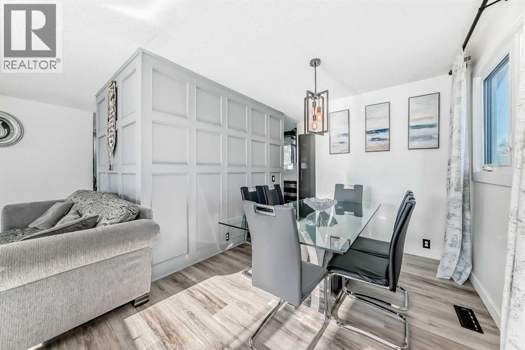 216 Pinecrest Crescent Ne, Calgary, Alberta  T1Y 1K9 - Photo 9 - A2281538