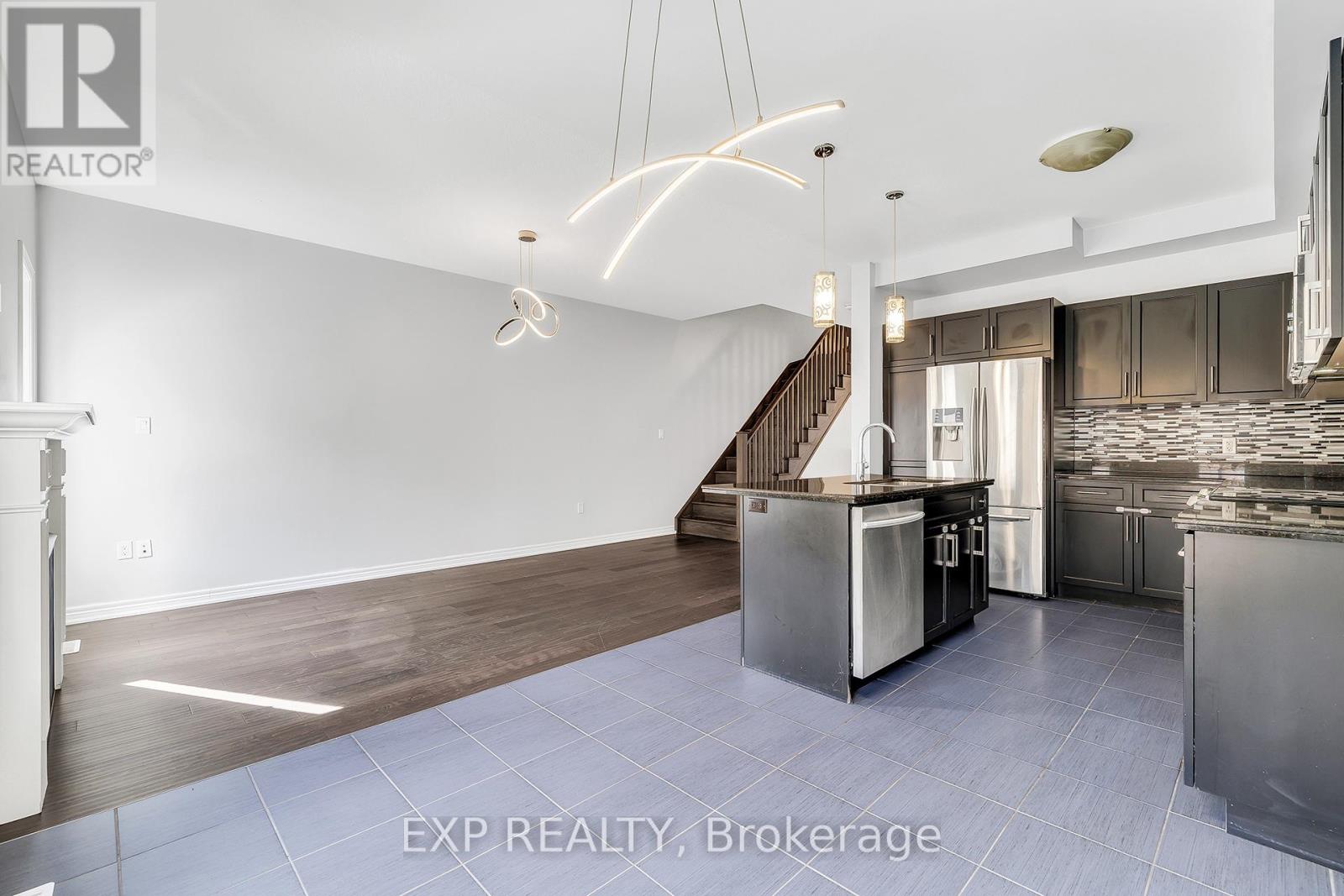 89 Sonoma Valley Crescent, Hamilton, Ontario  L9B 0J3 - Photo 5 - X12821498