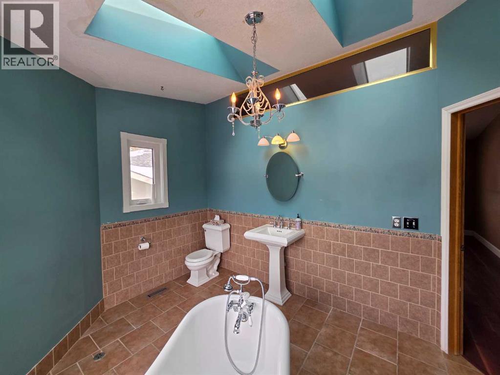 52 Sunvale Mews Se, Calgary, Alberta  T2X 2P4 - Photo 25 - A2288256