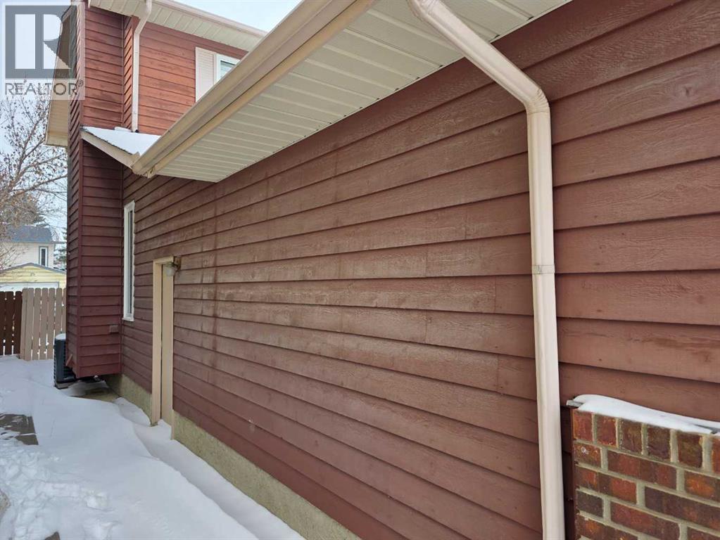 52 Sunvale Mews Se, Calgary, Alberta  T2X 2P4 - Photo 47 - A2288256