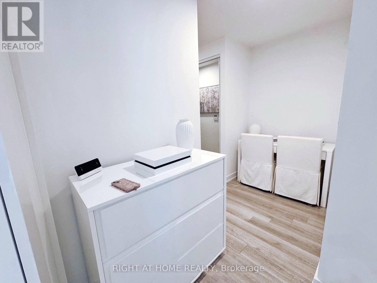 3306 - 238 Simcoe Street, Toronto, Ontario  M5T 0E2 - Photo 8 - C12821532