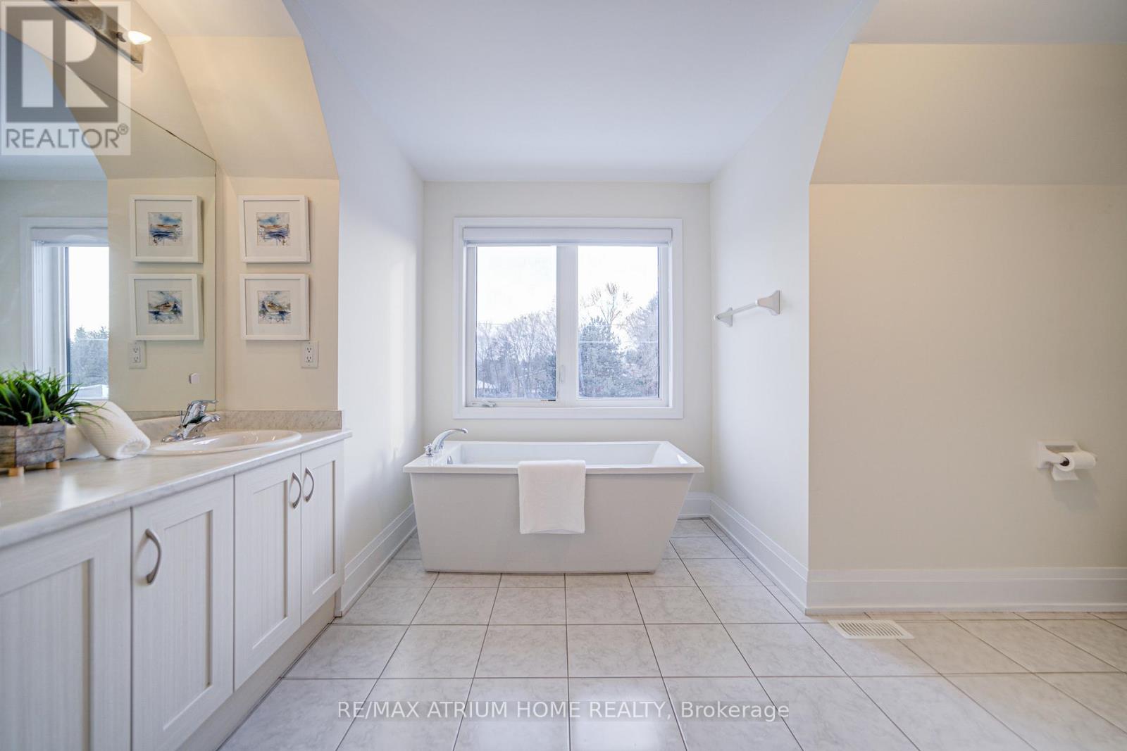 252b Finch Avenue E, Toronto, Ontario  M2N 0K3 - Photo 33 - C12821548