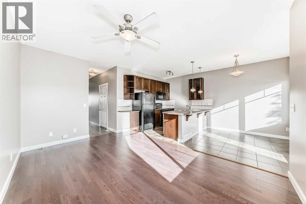 33 Cimarron Vista Gardens, Okotoks, Alberta T1S 0G2 - Photo 2 - A2263043