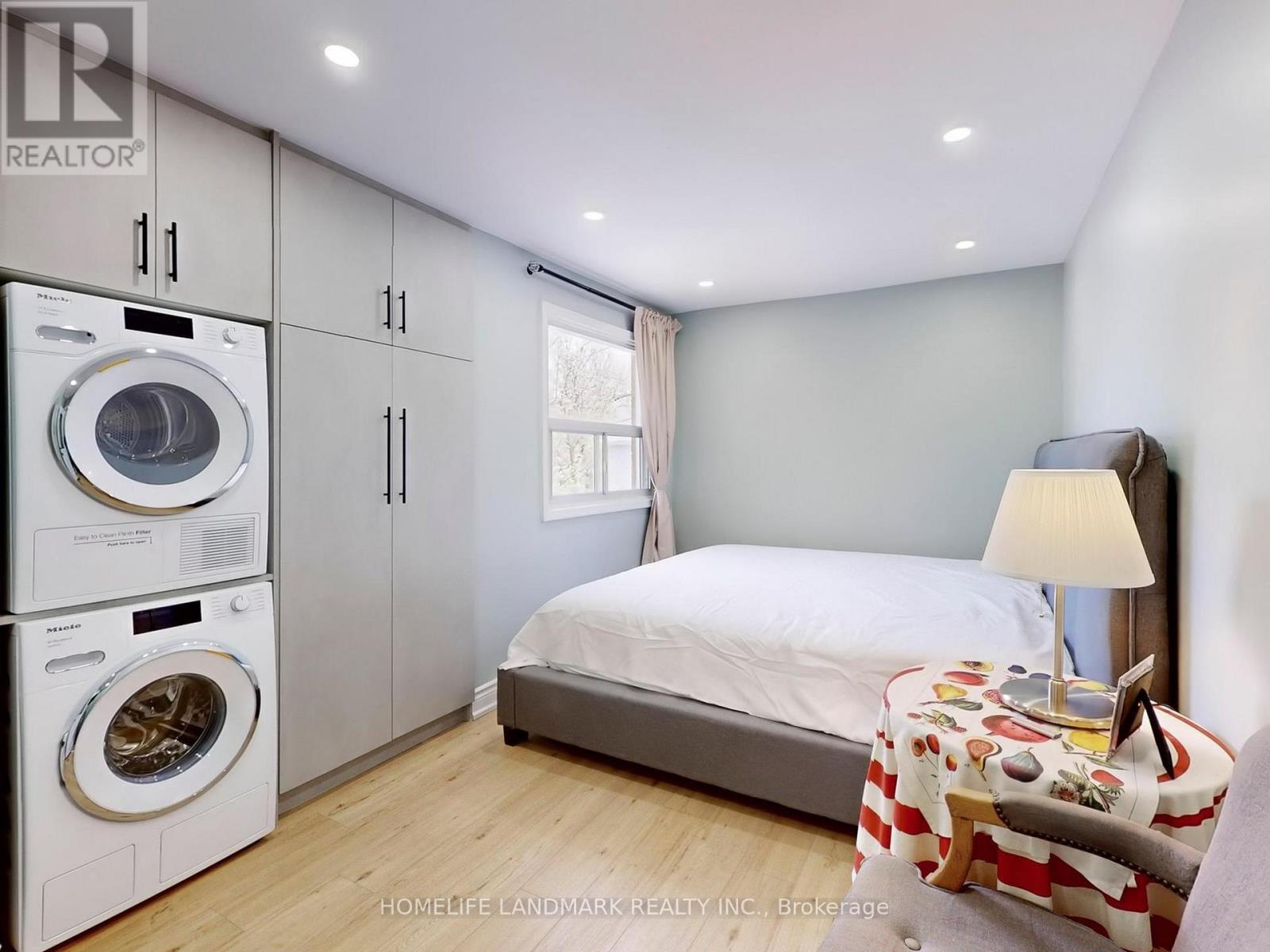 Second Floor - 24 Kewbeach Avenue, Toronto, Ontario  M4L 1B7 - Photo 13 - E12821530