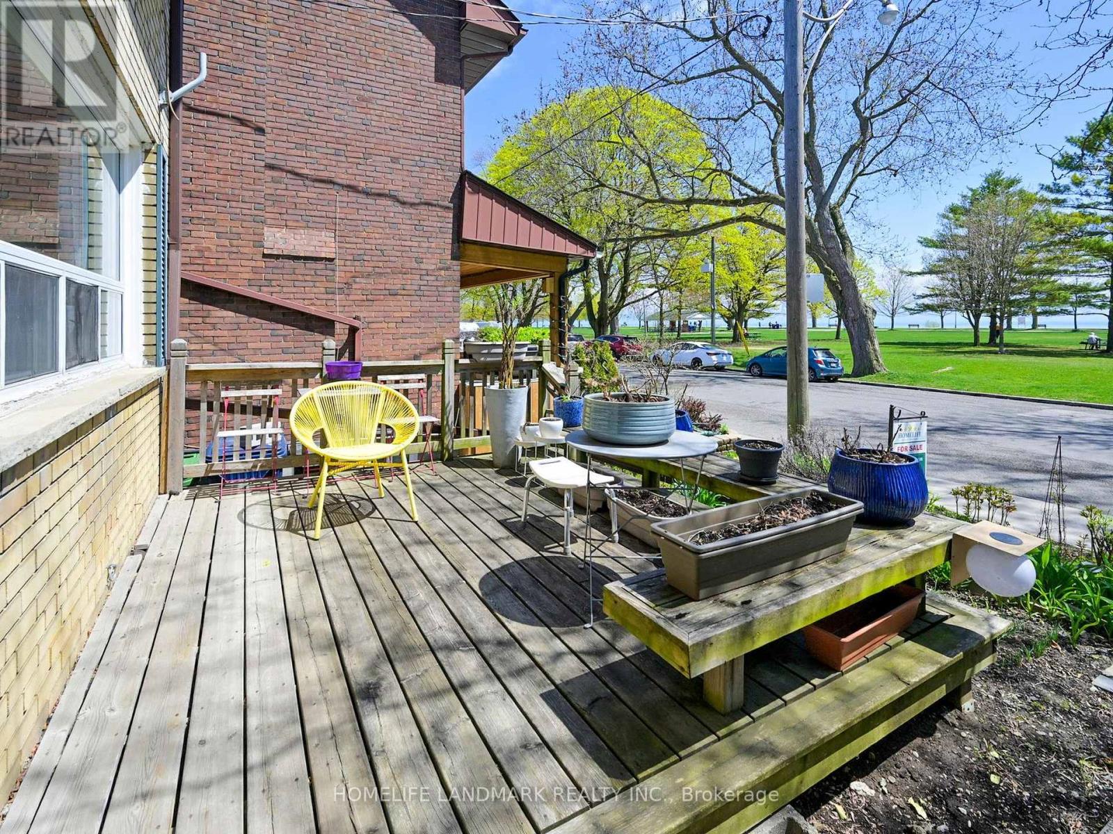 Second Floor - 24 Kewbeach Avenue, Toronto, Ontario  M4L 1B7 - Photo 3 - E12821530