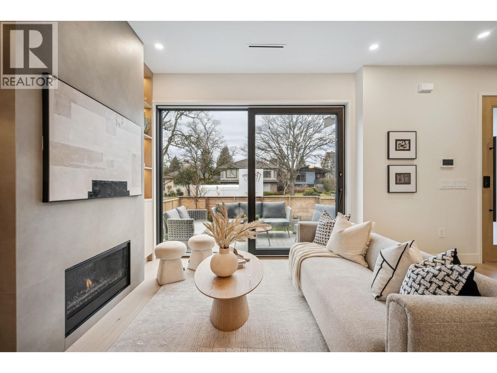 1 448 W 20TH AVENUE, Vancouver, British Columbia