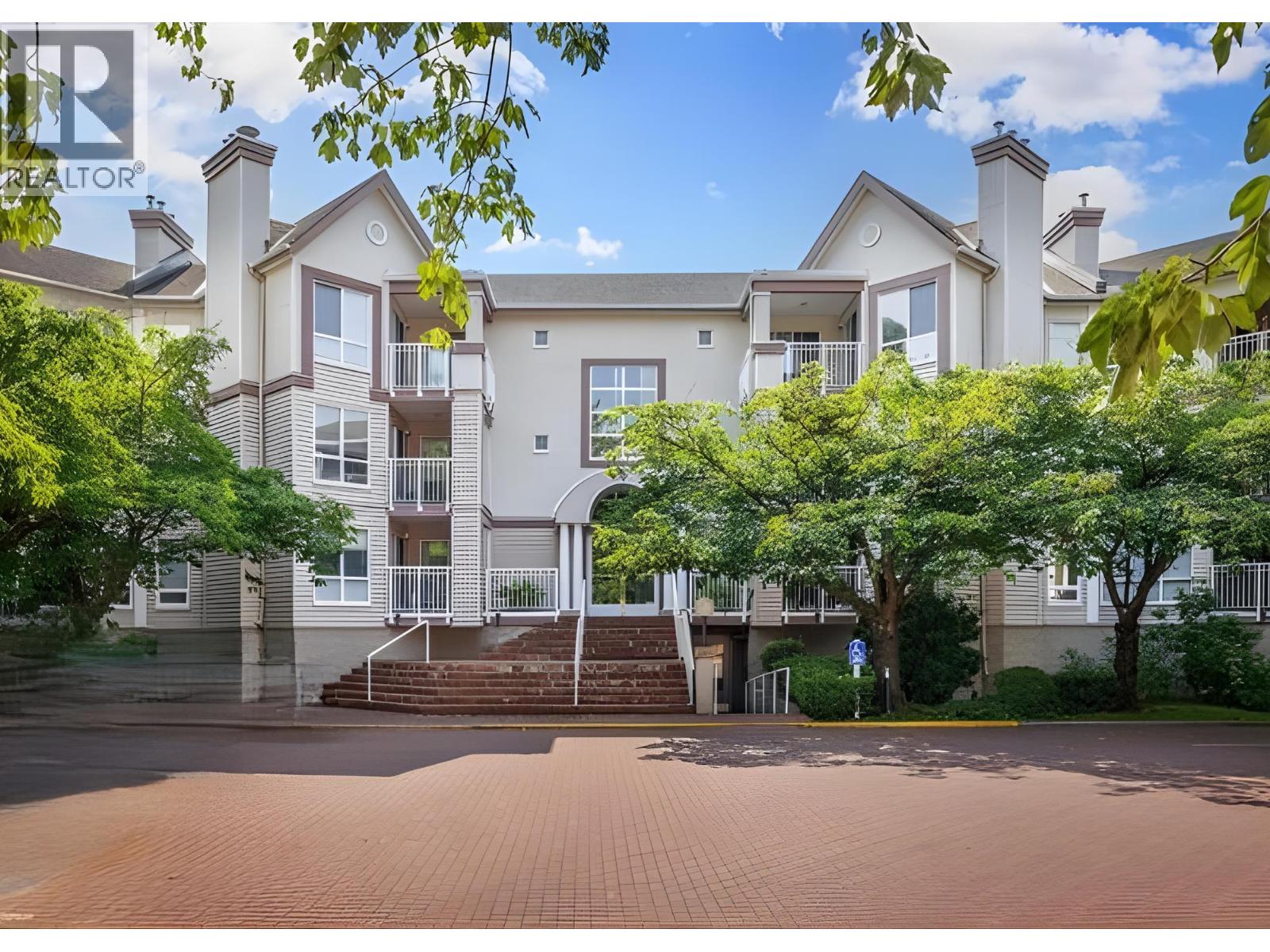 321 7453 MOFFATT ROAD, Richmond, British Columbia