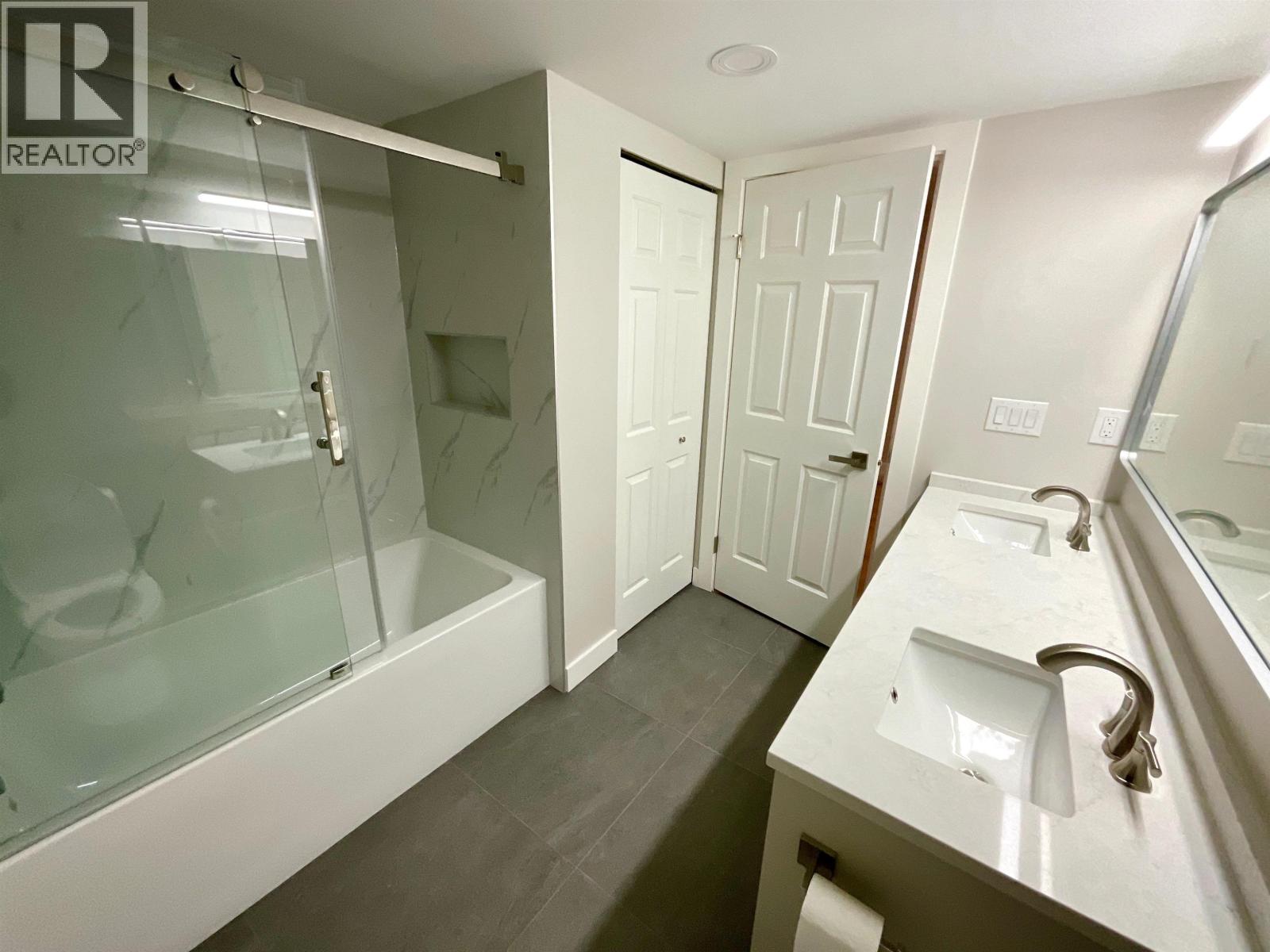 321 7453 Moffatt Road, Richmond, British Columbia  V6Y 1X9 - Photo 3 - R3093067