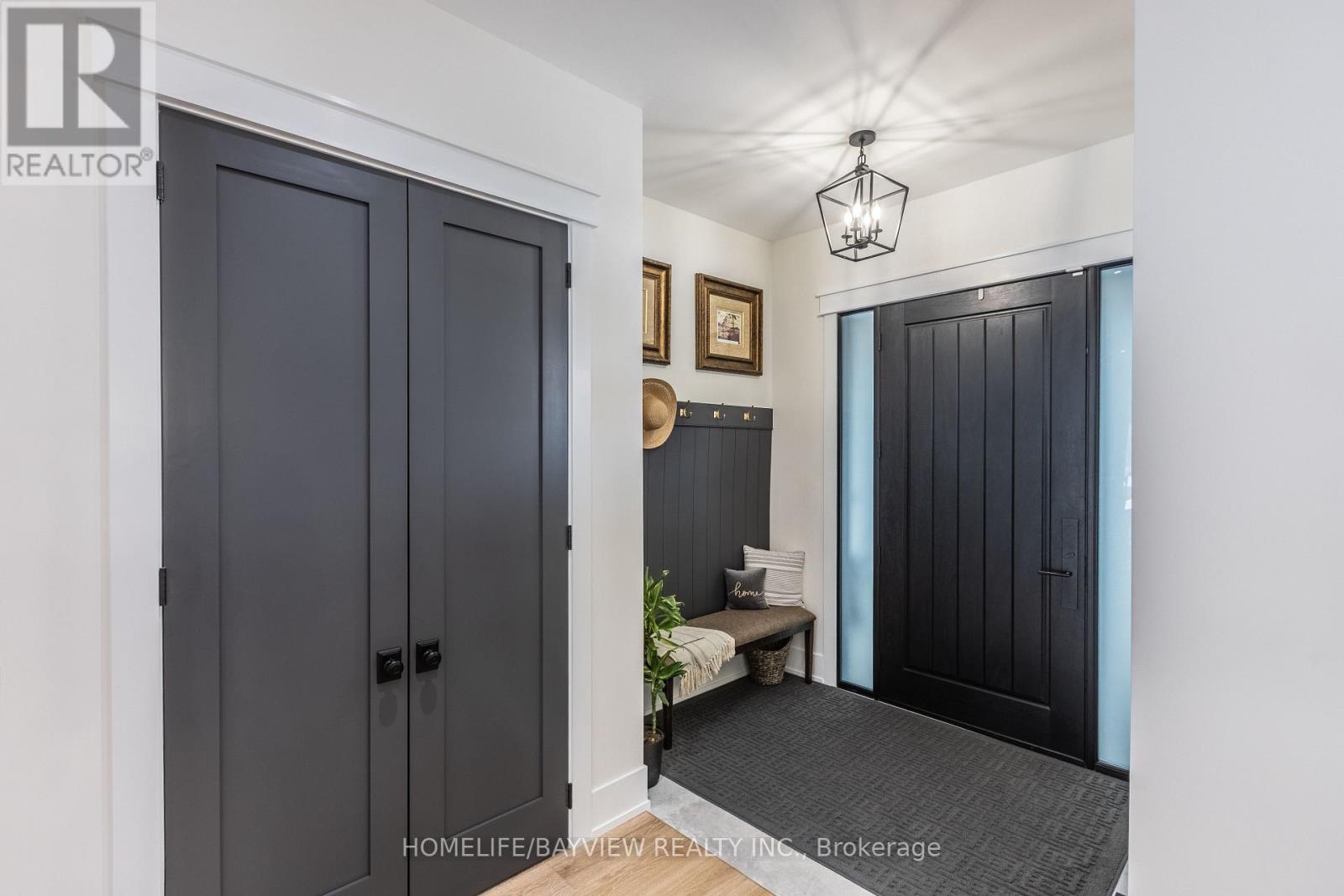 17 Jasmine Crescent, Whitchurch-Stouffville, Ontario  L4A 3H4 - Photo 4 - N12821554