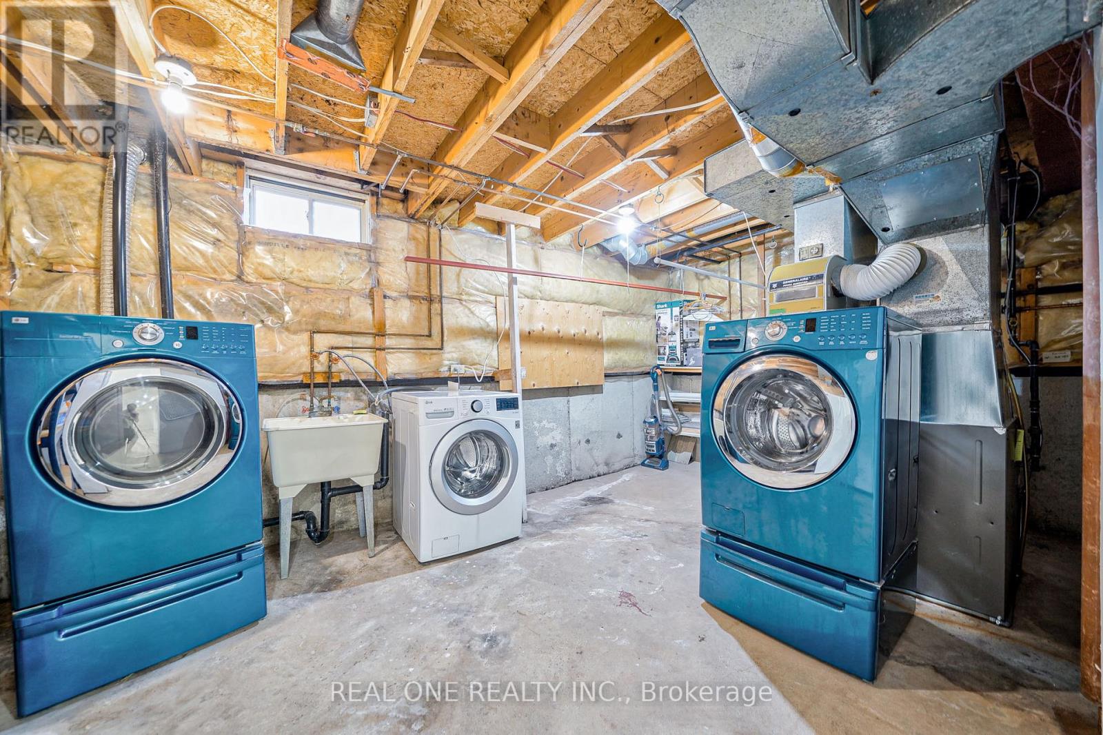 1449 Eddie Shain Drive, Oakville, Ontario  L6J 7C3 - Photo 39 - W12821526