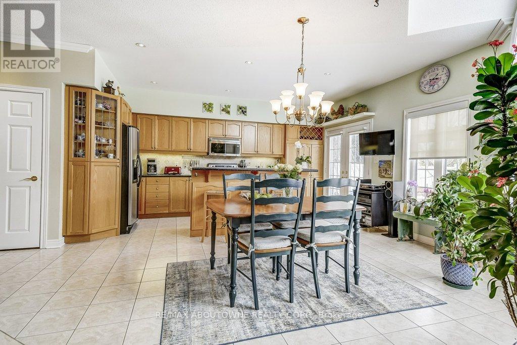 27 - 17 Orchard Park Gate, Brampton, Ontario  L6R 1W5 - Photo 9 - W12821550