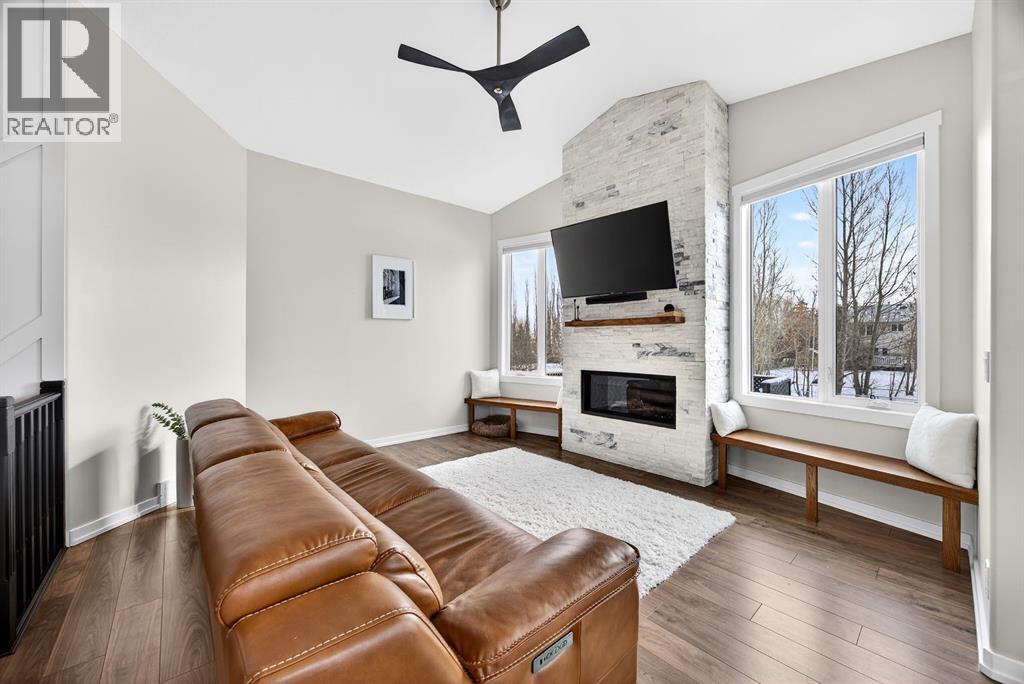 4 Champion Road, Carstairs, Alberta  T0M 0N0 - Photo 7 - A2288886