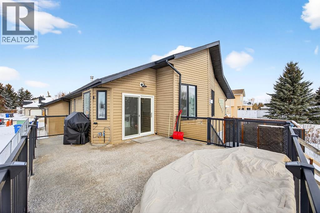 4 Champion Road, Carstairs, Alberta  T0M 0N0 - Photo 43 - A2288886