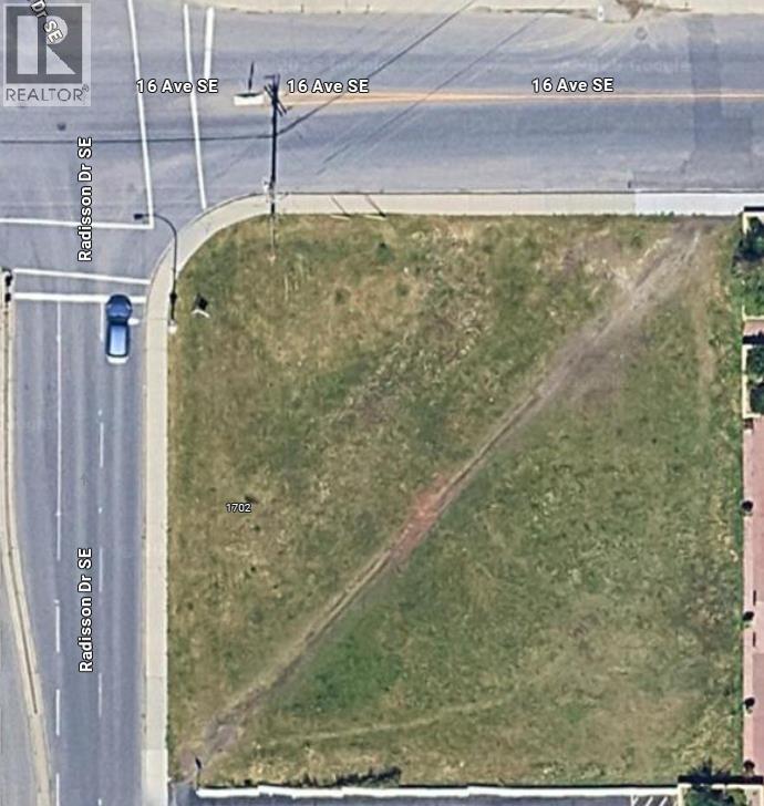 1702 Radisson Drive Se, Calgary, Alberta  T2A 7E9 - Photo 4 - A2213170