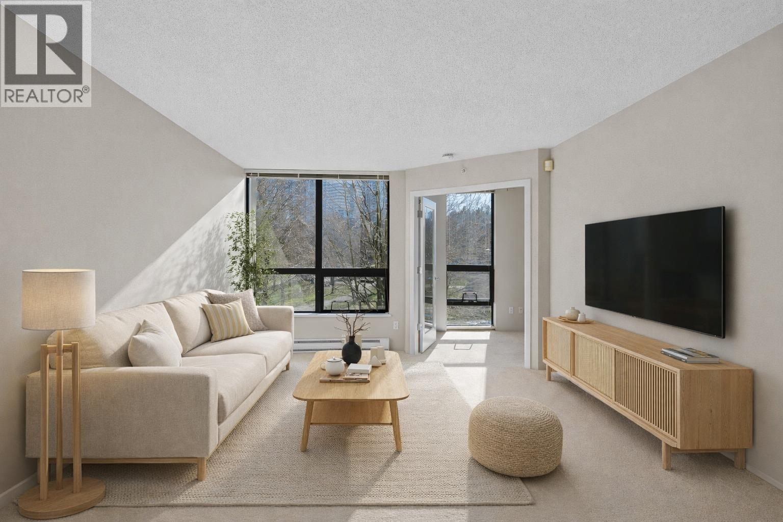 303 3588 Crowley Drive, Vancouver, British Columbia  V5R 6H3 - Photo 3 - R3093771